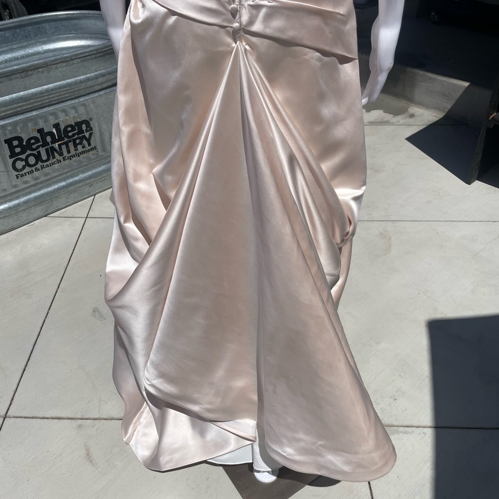 Couture Collection elegant Blush wedding dress - Picture 13 of 15